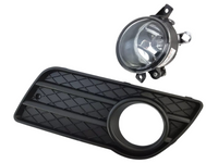 Left Passenger Side Fog Light with Surround for Great Wall V200 / V240 (08/2011 Onwards)-Spoilers and Bodykits Australia