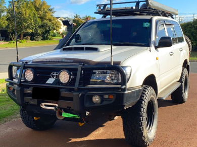 Bonnet Scoop for 100 Series Toyota Landcruiser - Spoilers And Bodykits Australia